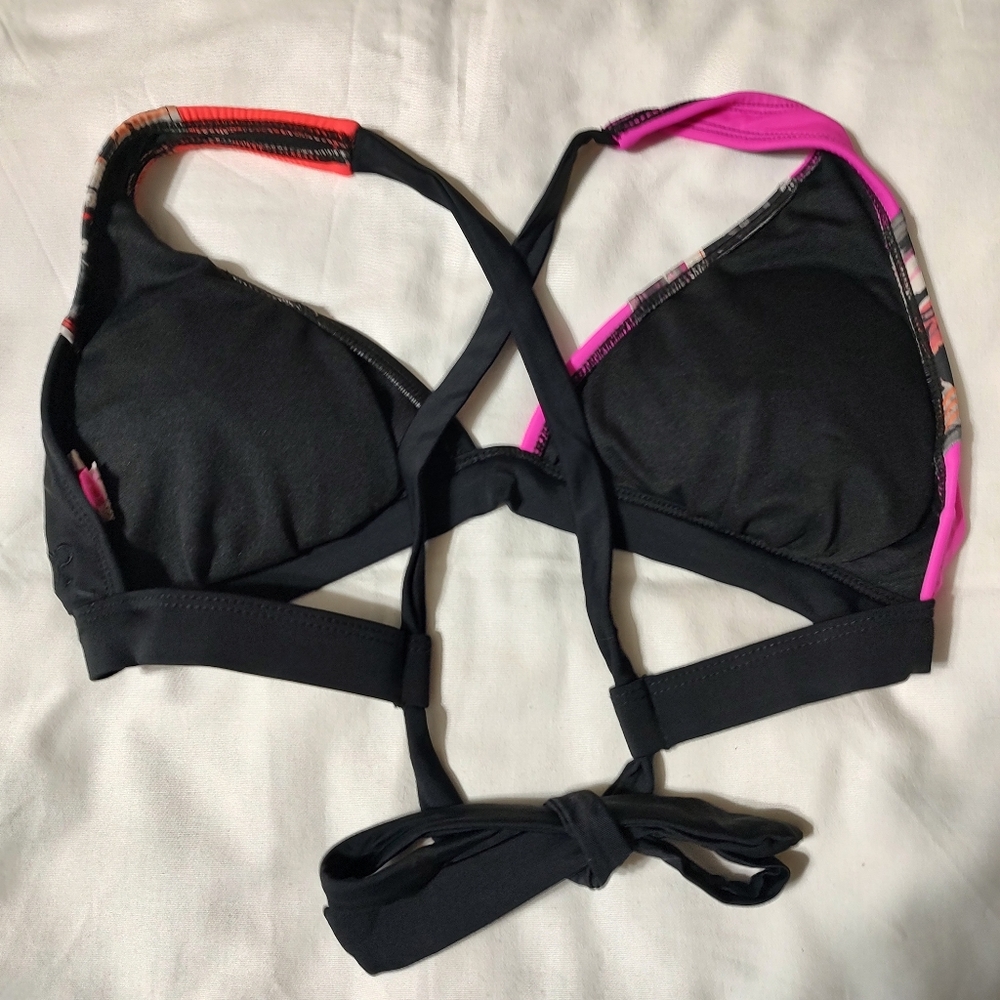 Bikini - Picture 4 of 7